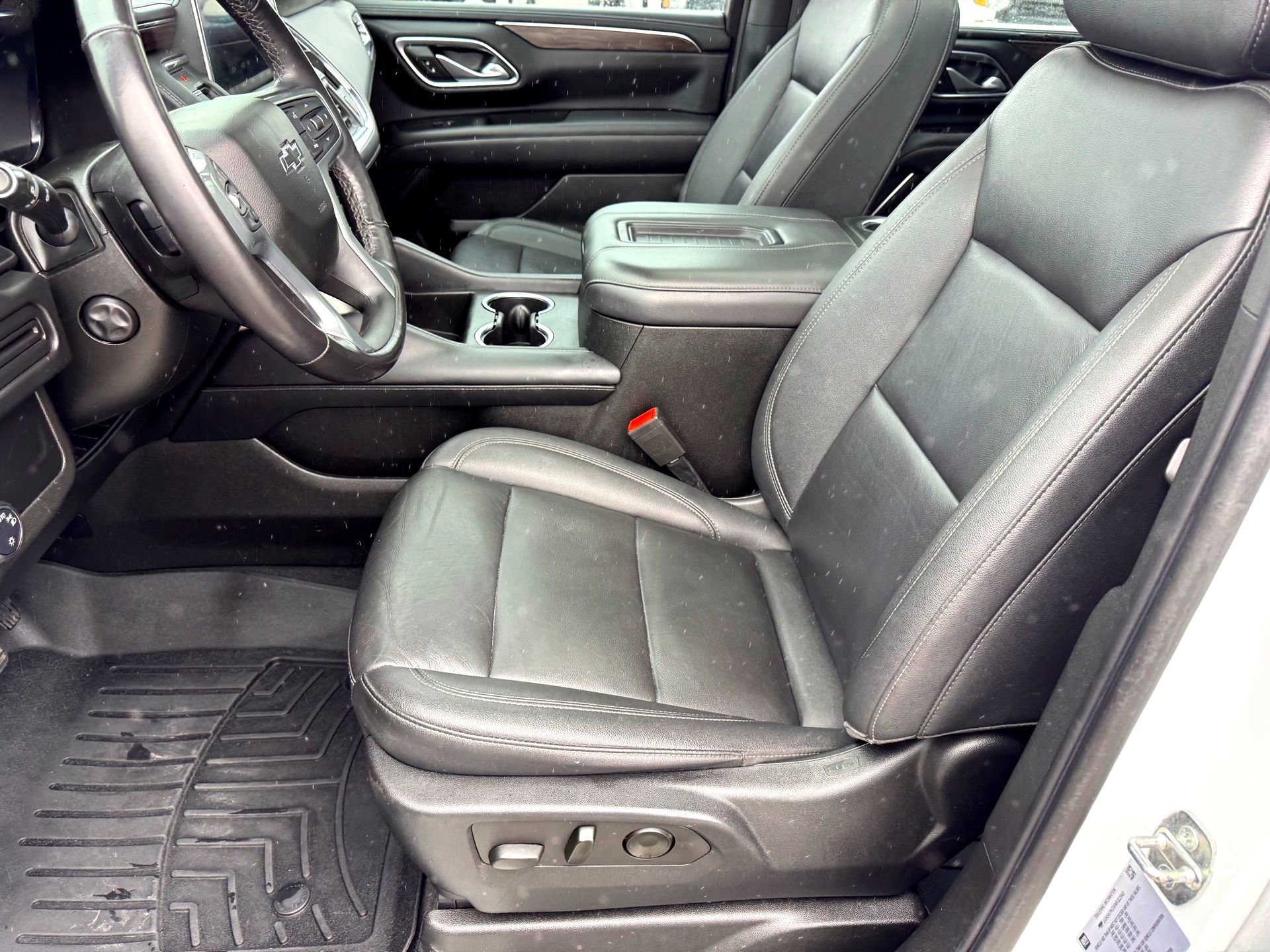 Used 2022 Chevrolet Tahoe Z71 w/ Luxury Package image 12