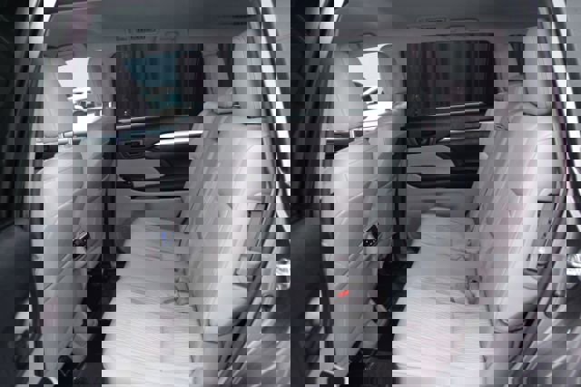 Used 2016 Toyota Highlander Plus image 17