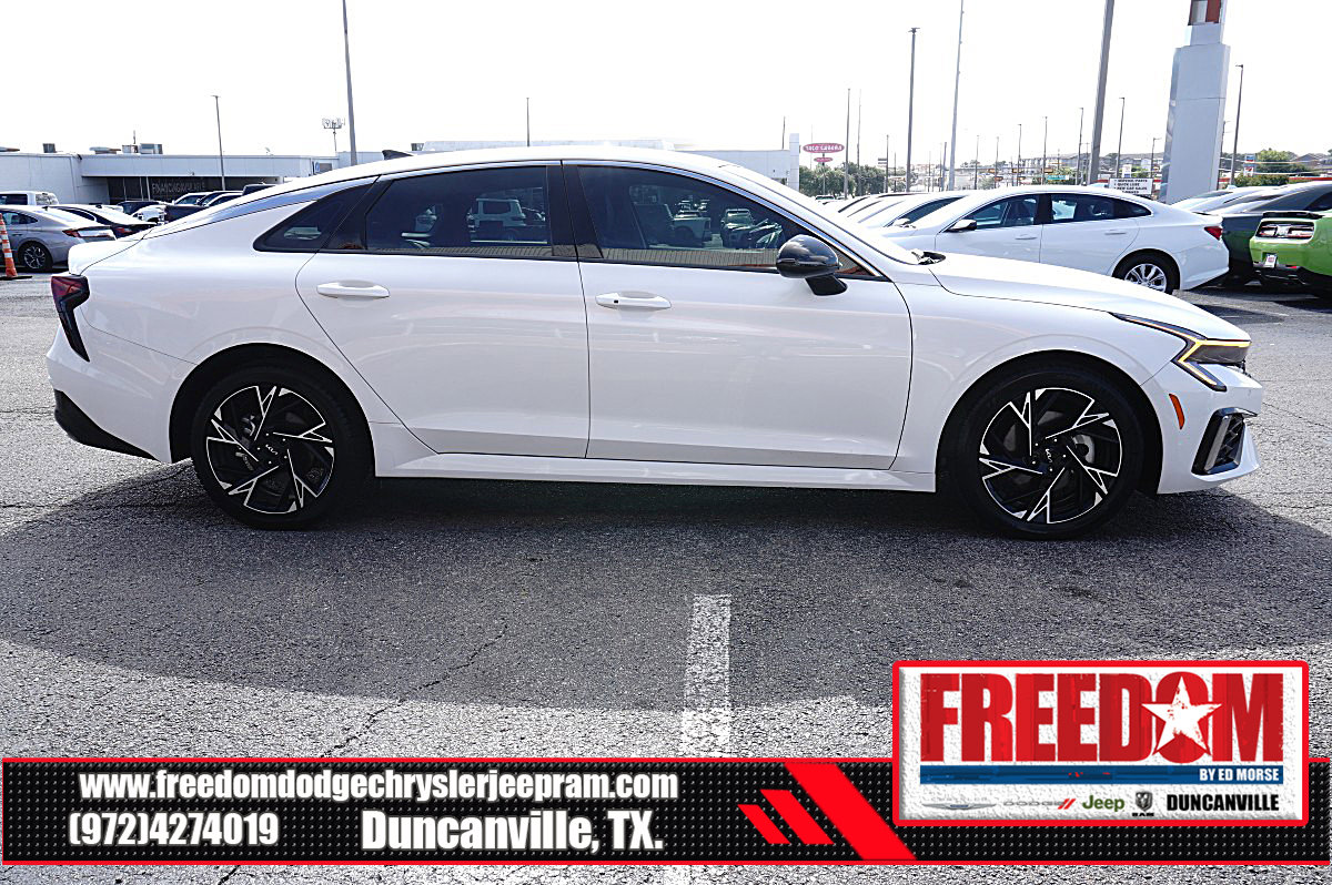 Used 2025 Kia K5 GT-Line w/ GT-Line Premium Package FWD image 6