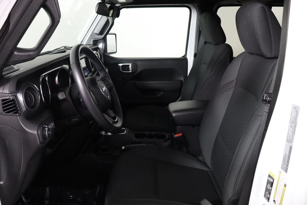 Used 2022 Jeep Wrangler Unlimited Sport AWD/4WD image 14