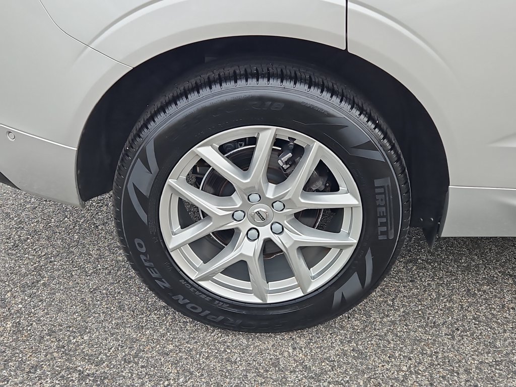 Used 2019 Volvo XC60 T5 Momentum w/ Premium Package AWD/4WD image 9