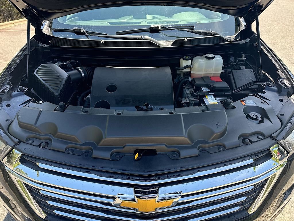 Used 2023 Chevrolet Traverse LT FWD image 29