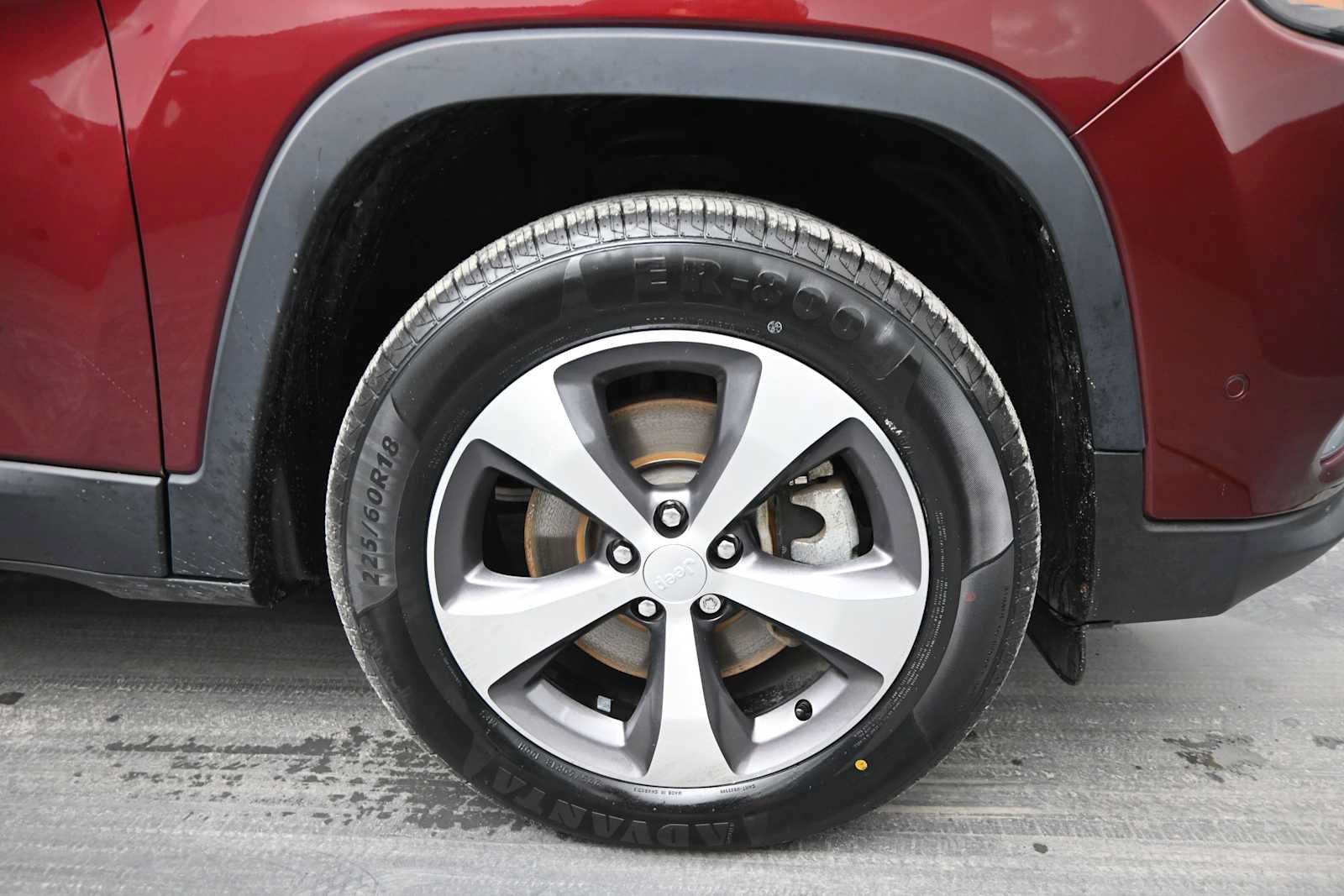 Used 2021 Jeep Cherokee Limited w/ Elite Package AWD/4WD image 10