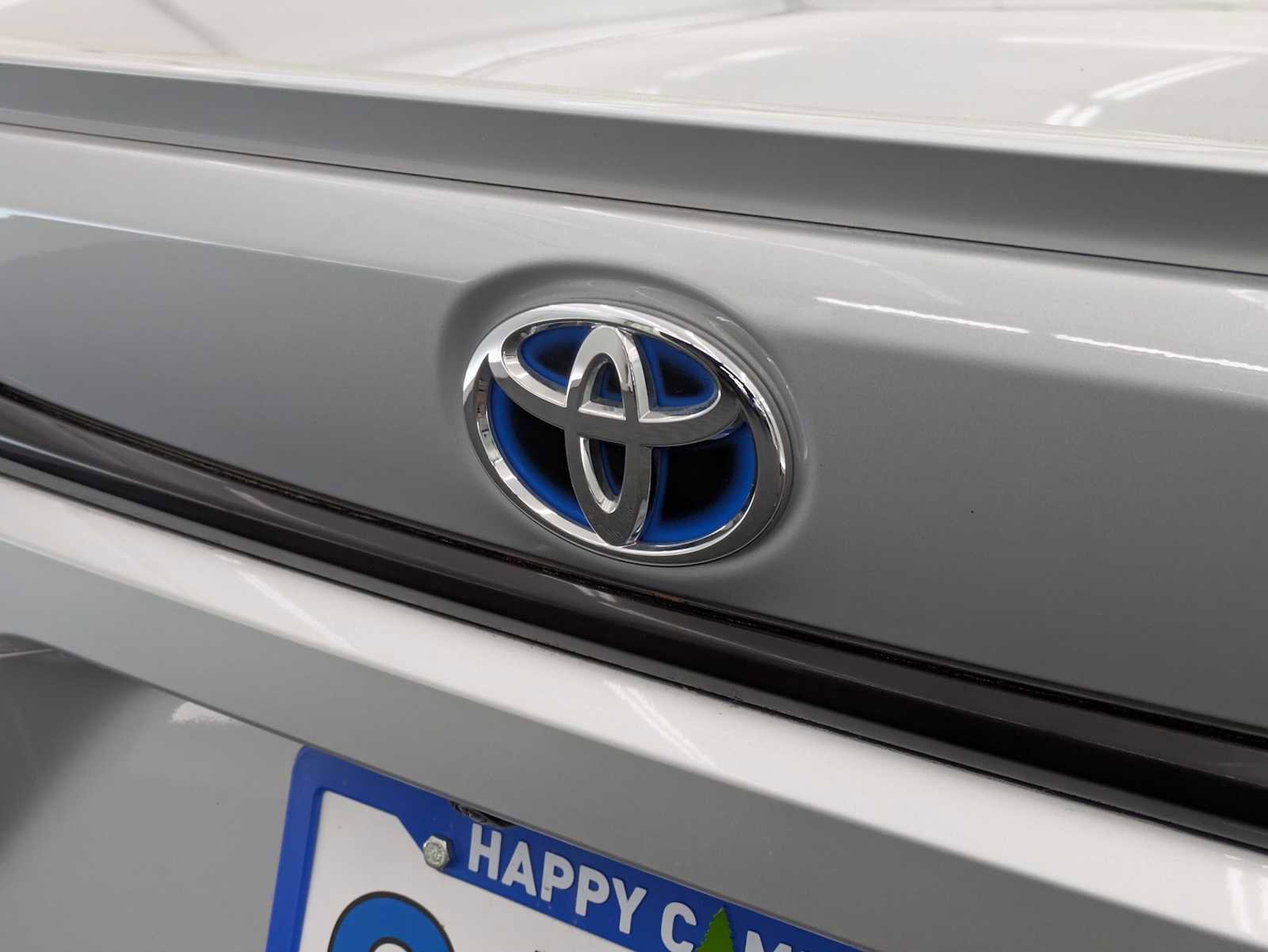Used 2025 Toyota Corolla SE w/ Convenience Package FWD image 12