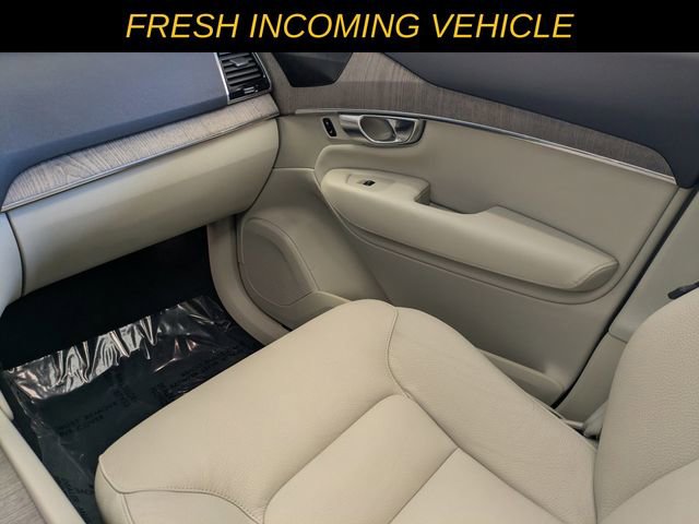 Used 2023 Volvo XC90 B6 Plus image 15