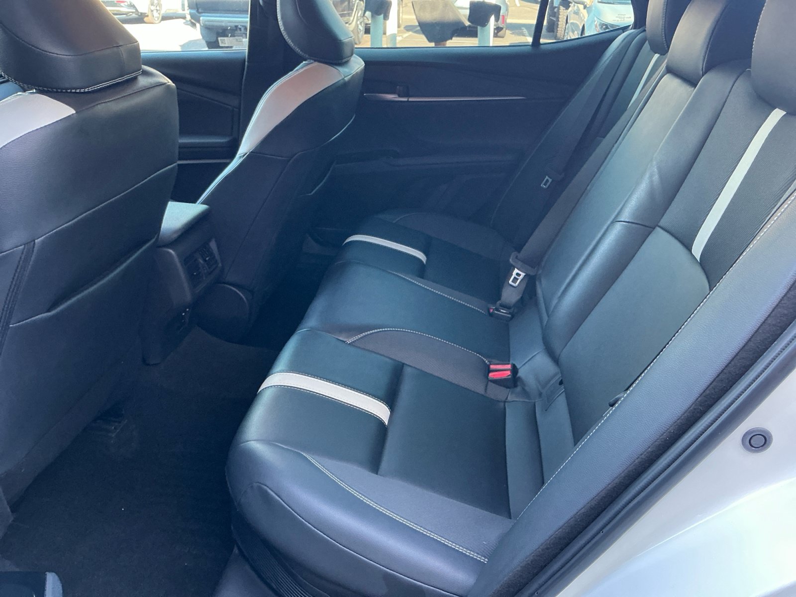 Certified 2025 Toyota Camry SE FWD image 17