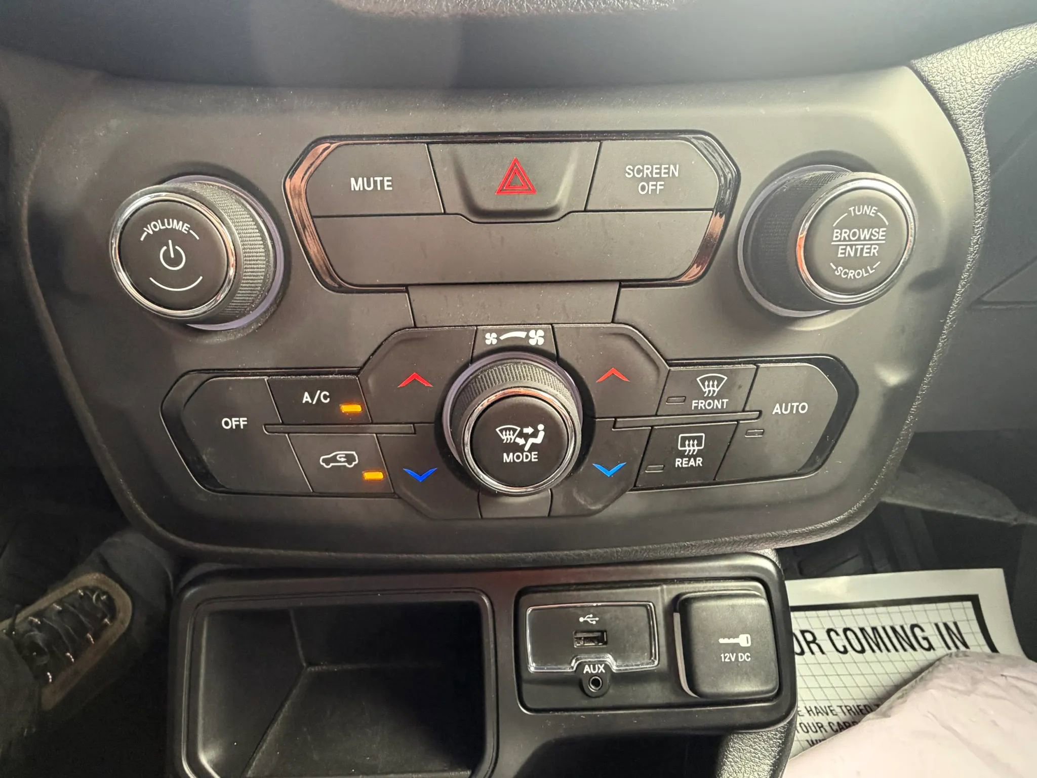 Used 2018 Jeep Renegade Limited FWD image 19