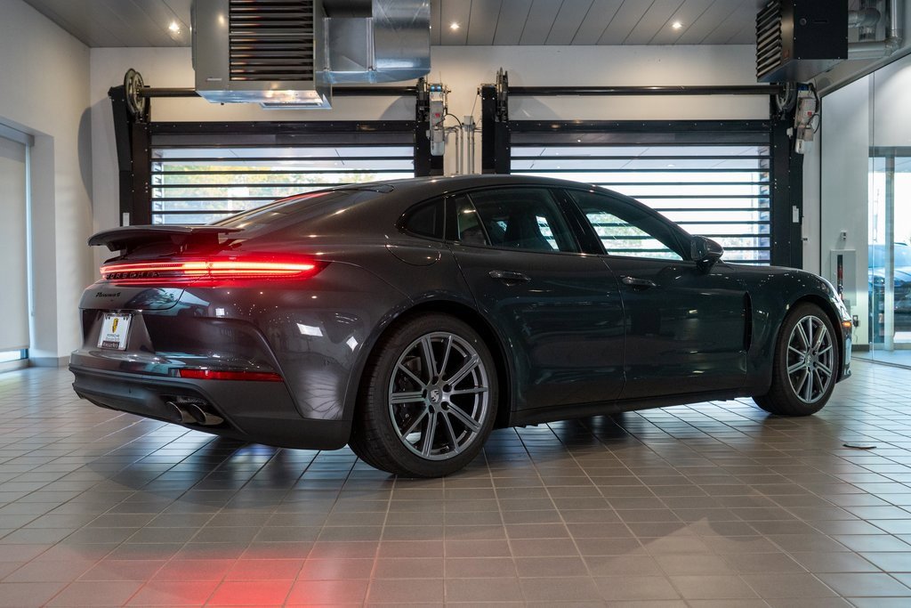 New 2025 Porsche Panamera 4 image 10