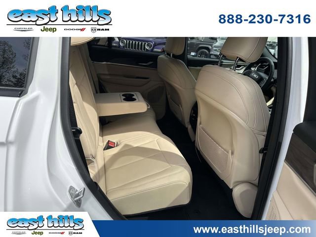 Certified 2023 Jeep Grand Cherokee Limited AWD/4WD image 23