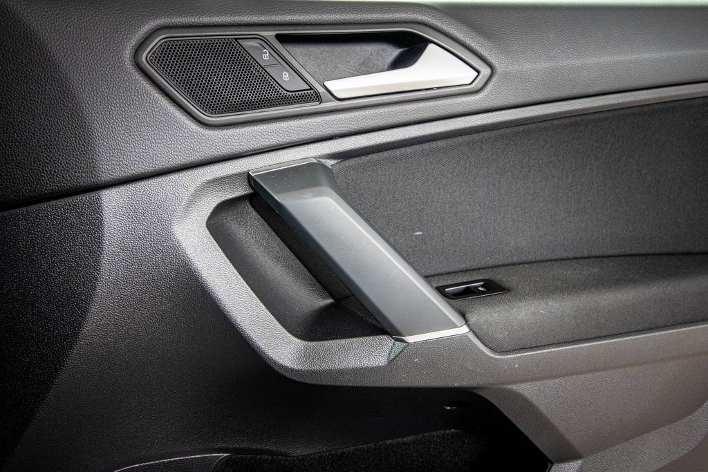 Certified 2020 Volkswagen Tiguan S image 37