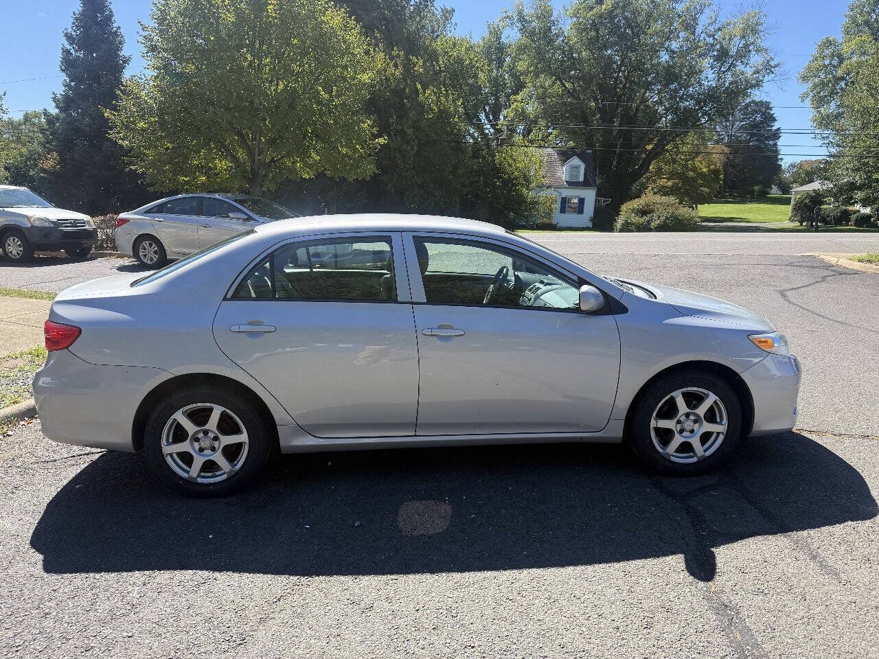 Used 2013 Toyota Corolla L FWD image 8