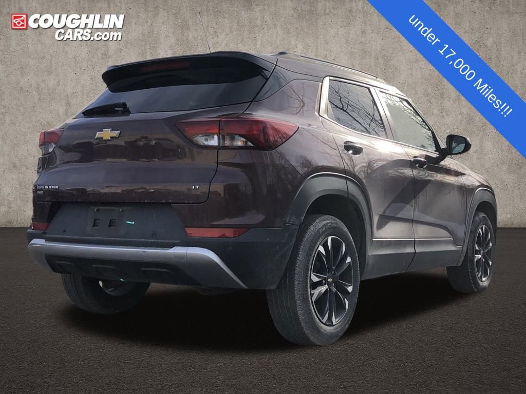 Used 2022 Chevrolet TrailBlazer LT w/ Driver Confidence Package image 8