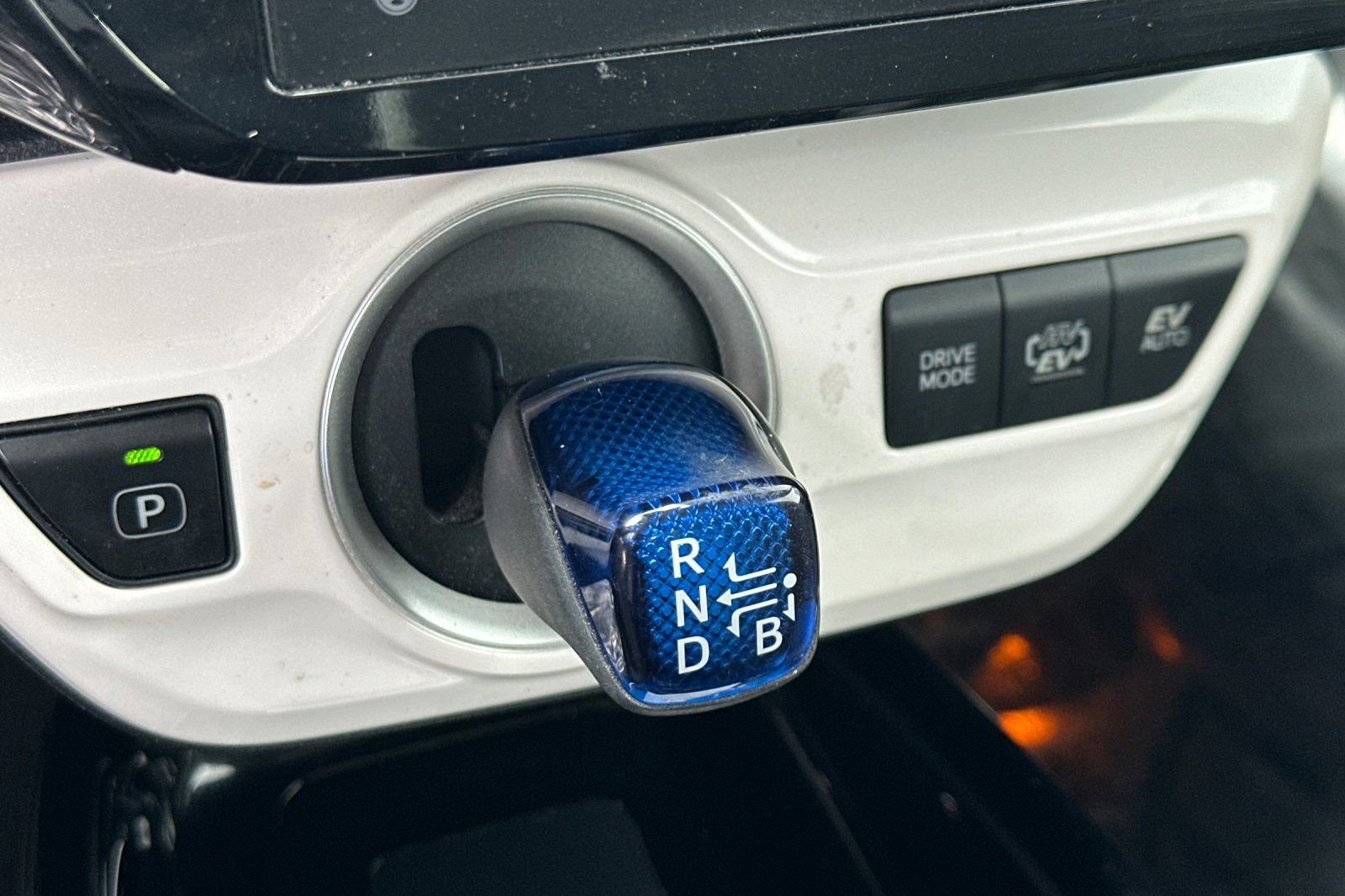 Used 2017 Toyota Prius Prime Advanced w/ Protection Package FWD image 19