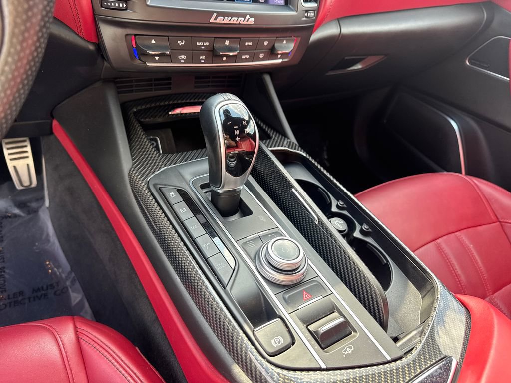 Used 2018 Maserati Levante GranSport image 30