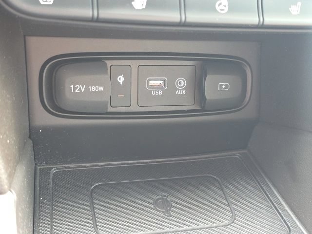 Used 2020 Hyundai Santa Fe Limited FWD image 19