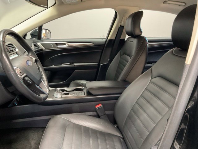 Used 2018 Ford Fusion Energi SE FWD image 16