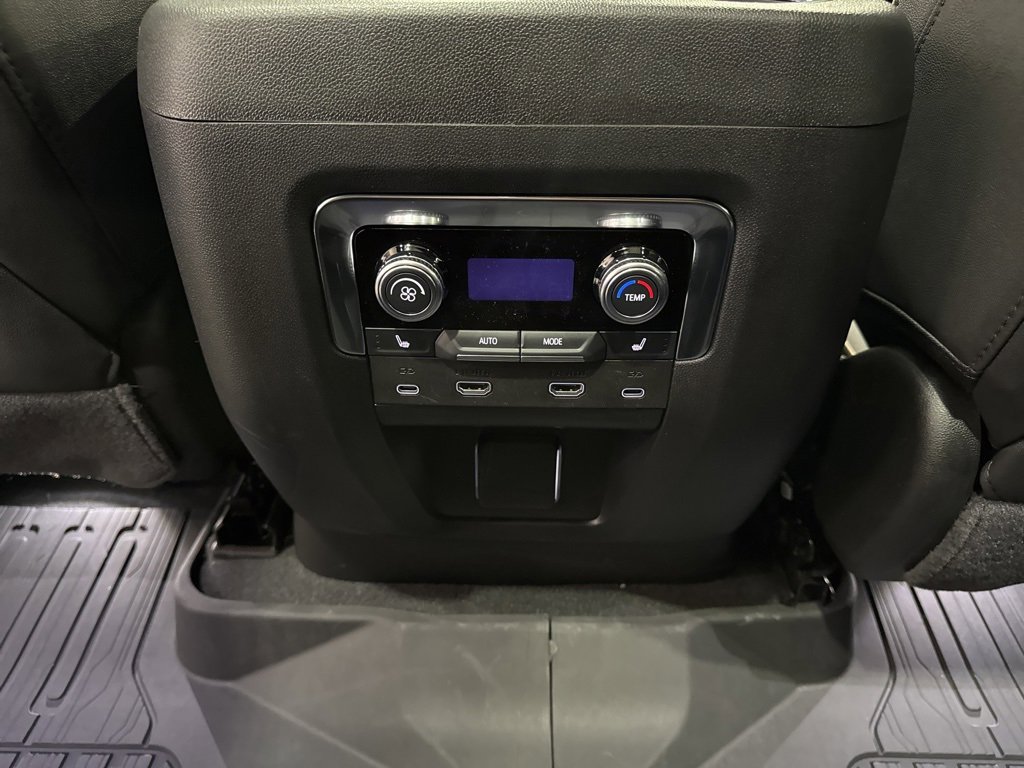 New 2026 GMC Yukon Elevation w/ Elevation Premium Package image 39