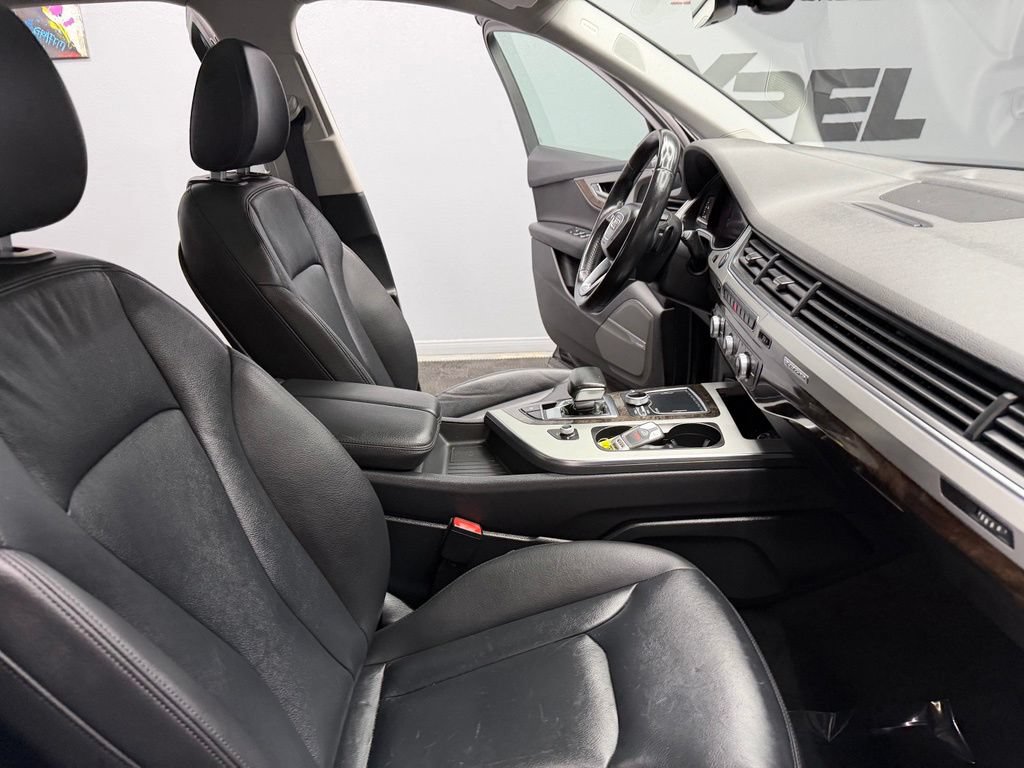 Used 2018 Audi Q7 2.0T Premium Plus w/ Premium Plus Package AWD/4WD image 53