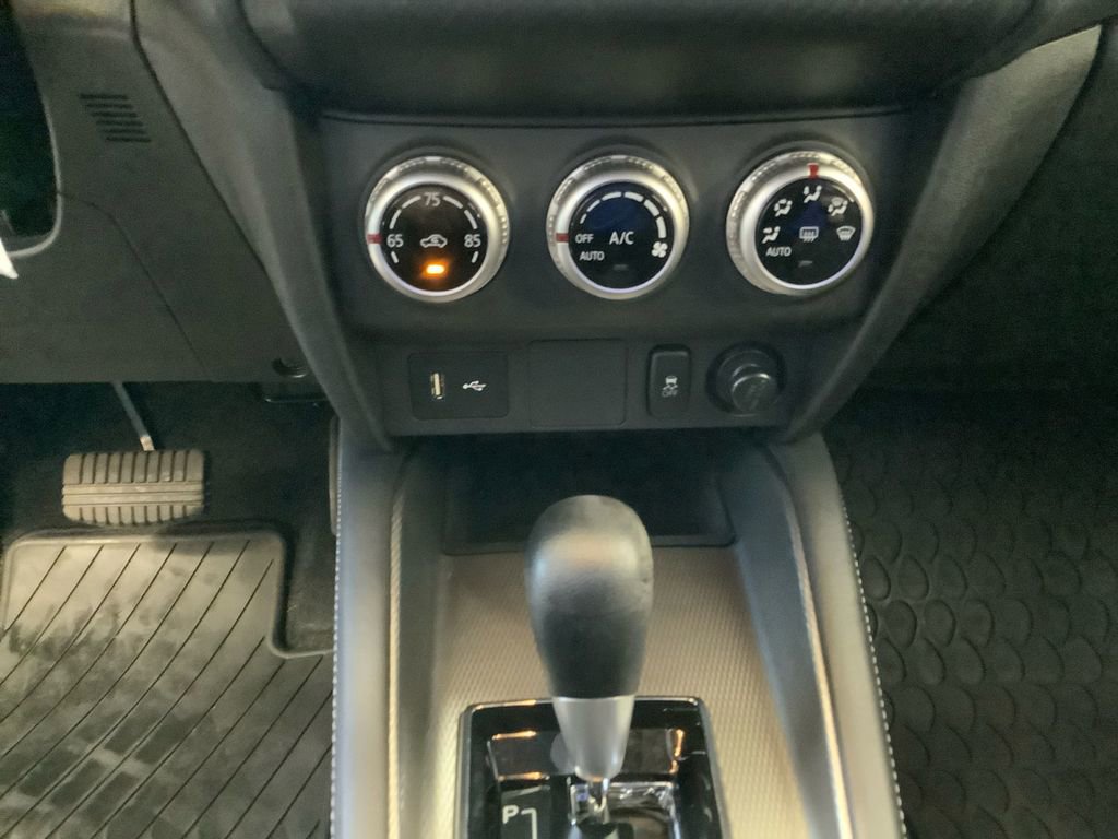 Used 2022 Mitsubishi Outlander Sport SE image 28