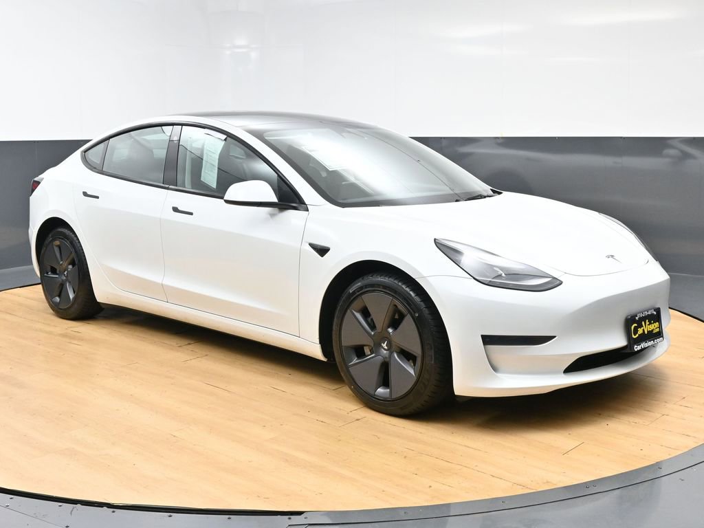 Used 2023 Tesla Model 3 Standard Range RWD image 2