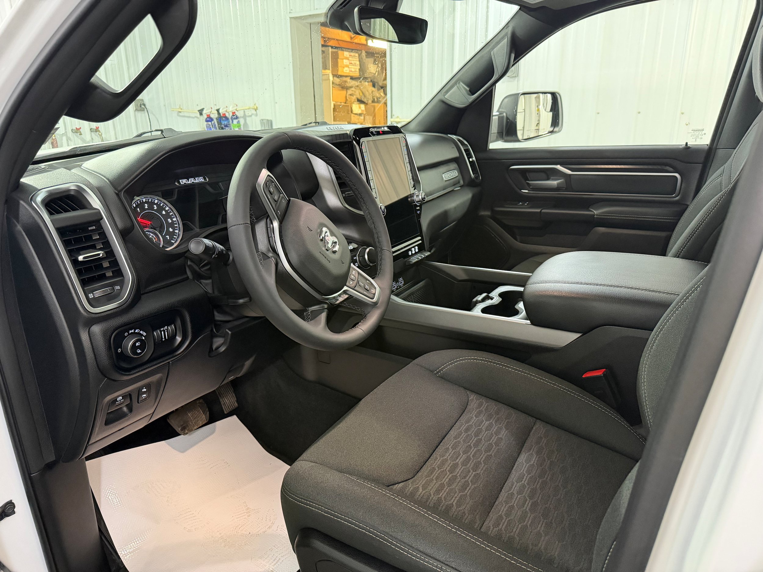 Used 2026 RAM 1500 Big Horn AWD/4WD image 7