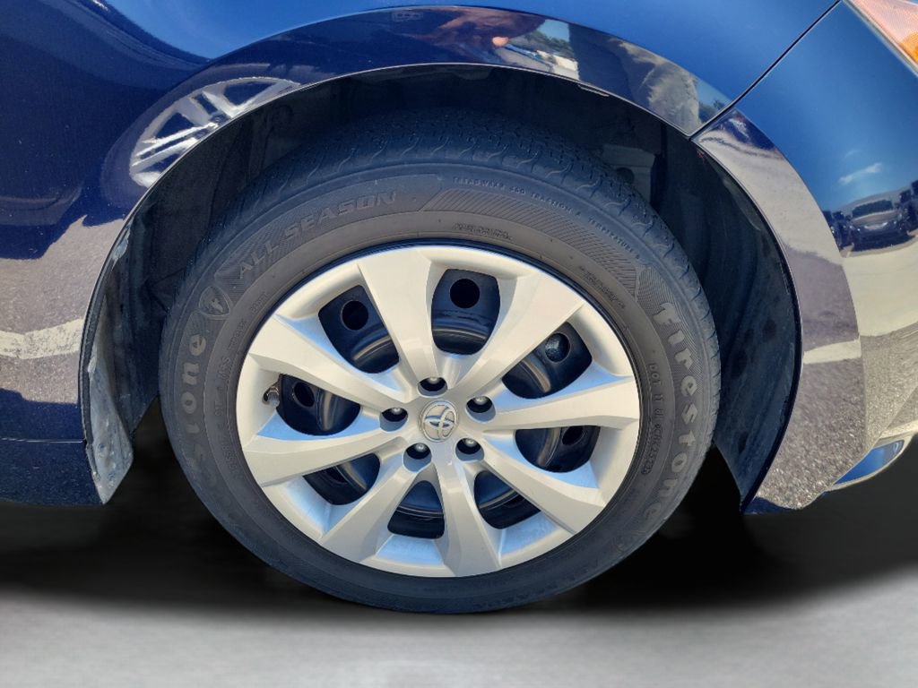 Used 2020 Toyota Corolla LE image 4
