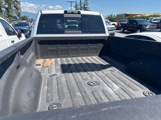 Used 2018 RAM 3500 SLT w/ Luxury Group AWD/4WD image 16