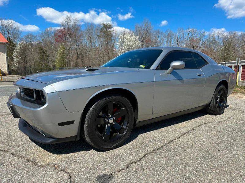 Used 2014 Dodge Challenger SXT
