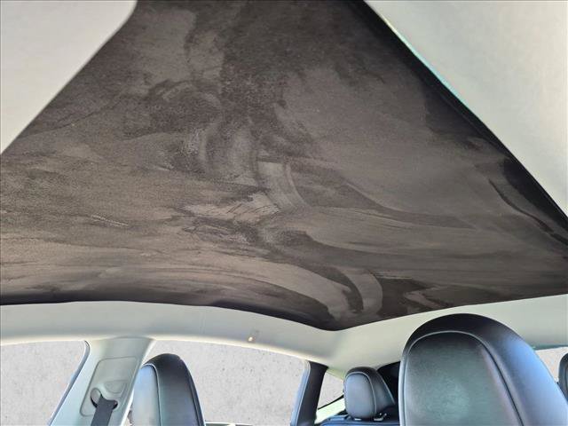 Used 2025 Tesla Model Y Long Range RWD image 15