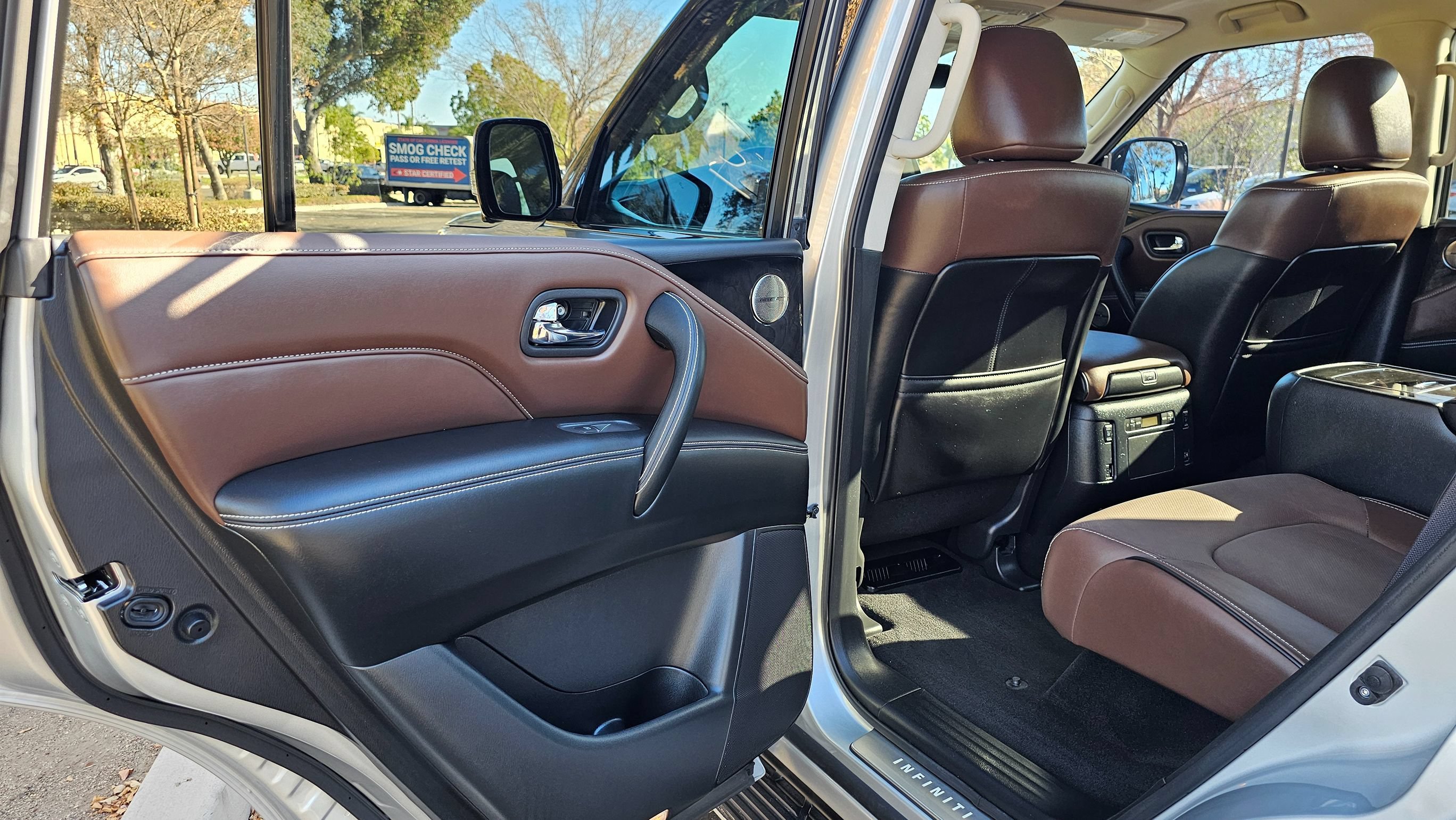 Used 2022 INFINITI QX80 Sensory w/ All-Season Package AWD/4WD image 16