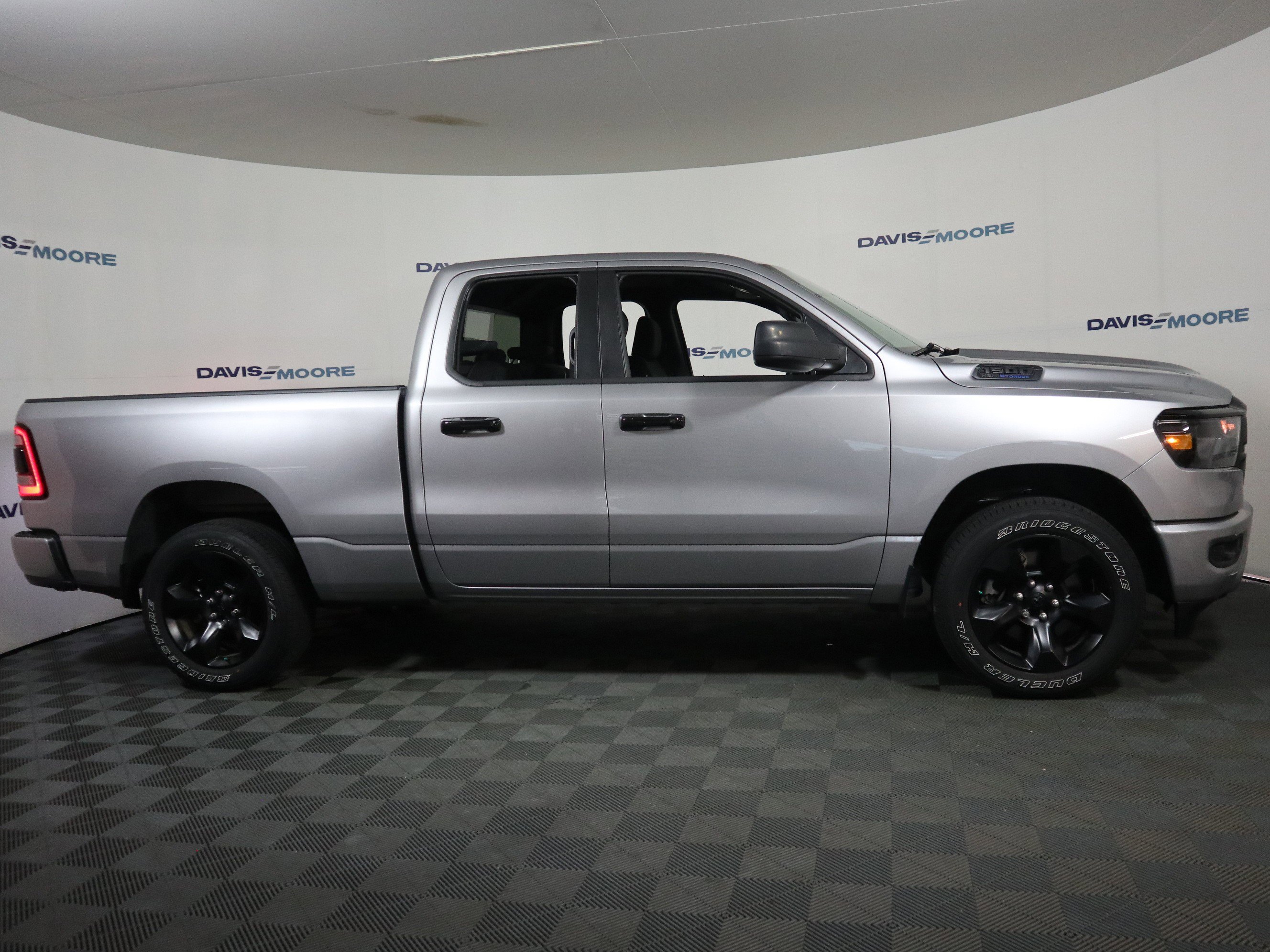 Used 2024 RAM 1500 Tradesman w/ Night Edition image 4