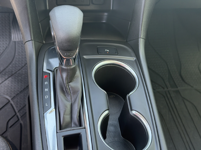 Used 2024 Chevrolet Equinox LT FWD image 31