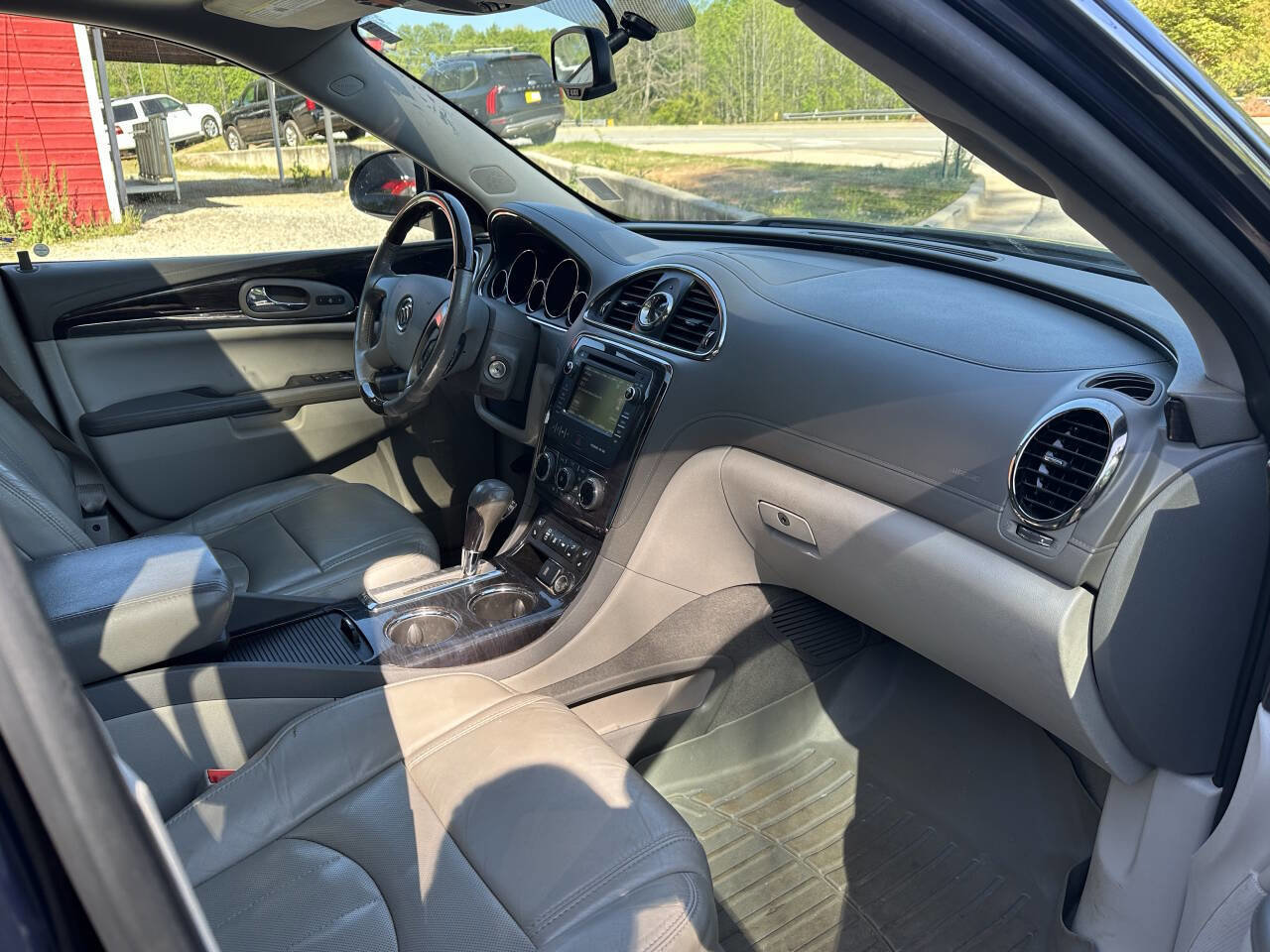 Used 2015 Buick Enclave Leather image 18