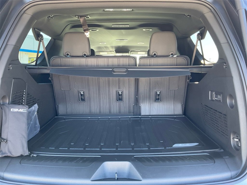 New 2026 GMC Yukon XL Elevation image 26