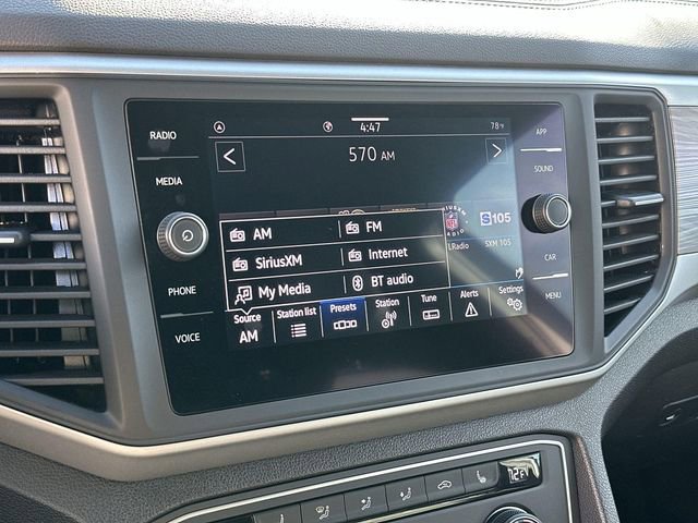 Used 2021 Volkswagen Atlas Cross Sport SE w/ Panoramic Sunroof Package image 12