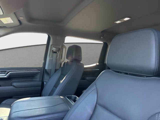 Used 2025 GMC Sierra 1500 SLT w/ SLT Premium Plus Package AWD/4WD image 20