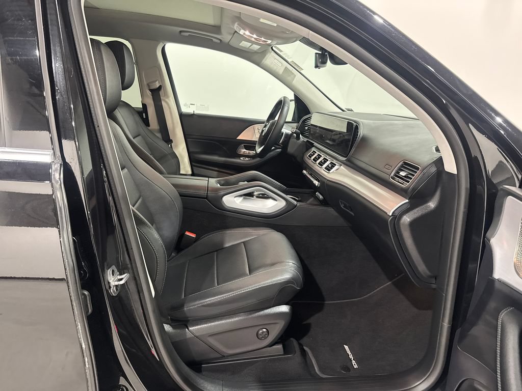 Used 2026 Mercedes-Benz GLS 450 4MATIC image 22