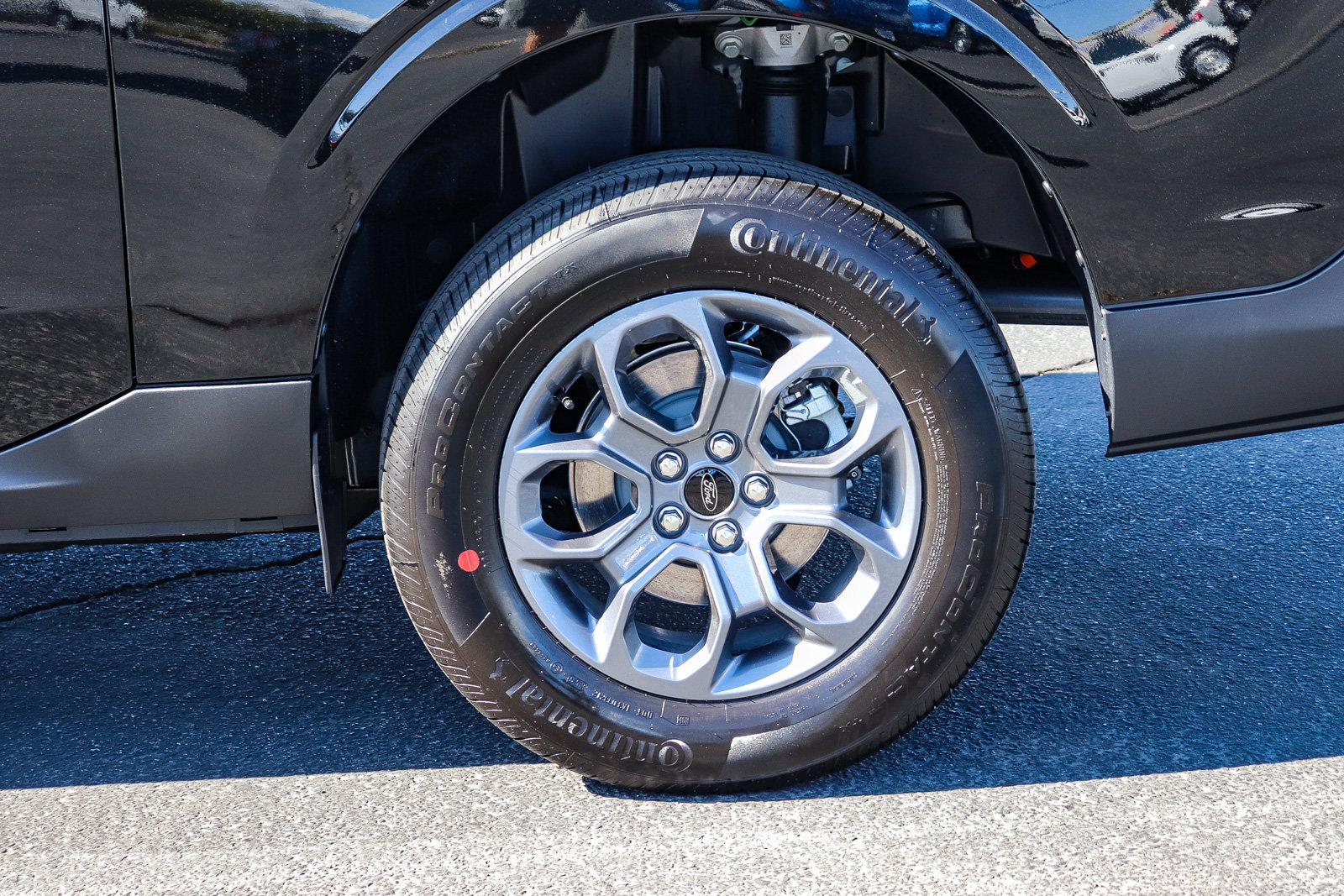 New 2026 Ford Maverick XLT w/ XLT Luxury Package FWD image 9
