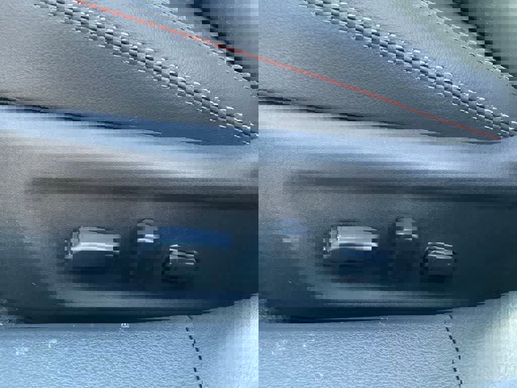 New 2025 Nissan Altima 2.5 SR w/ SR Premium Package image 17