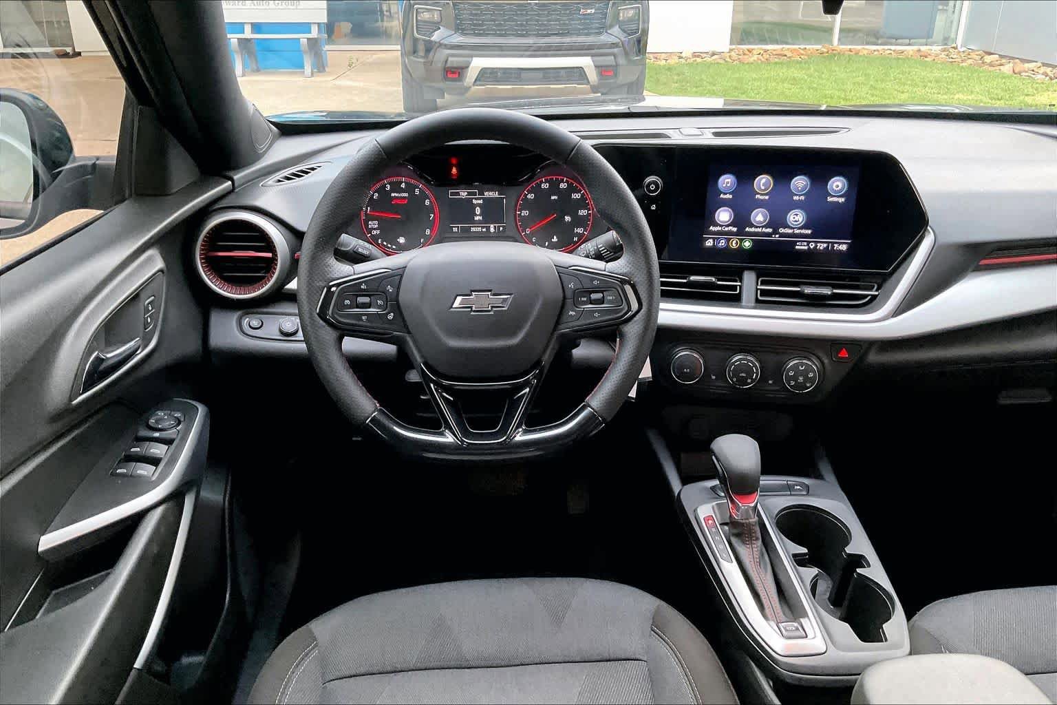 Certified 2025 Chevrolet Trax RS w/ Driver Confidence Package FWD image 7