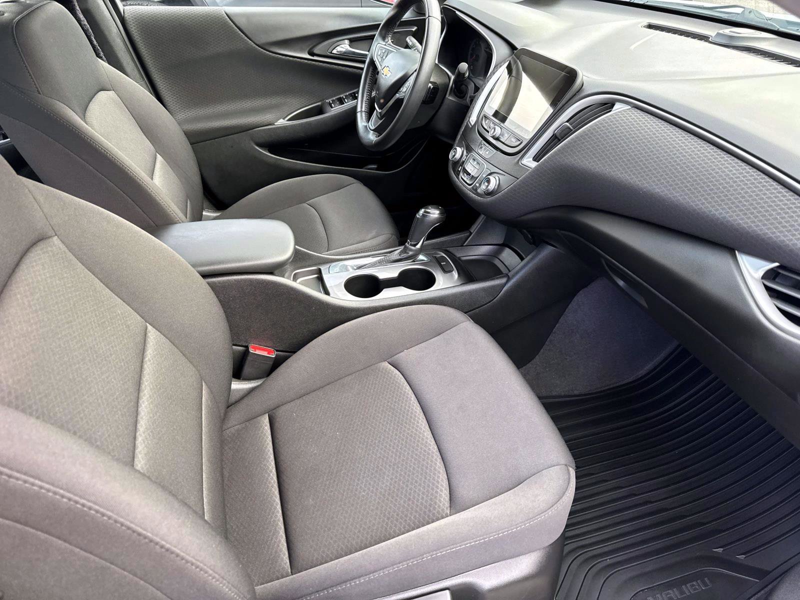 Certified 2020 Chevrolet Malibu RS w/ LPO, Convenience Package 2 image 6