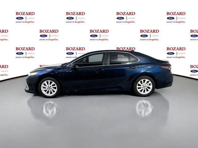 Used 2021 Toyota Camry LE image 5