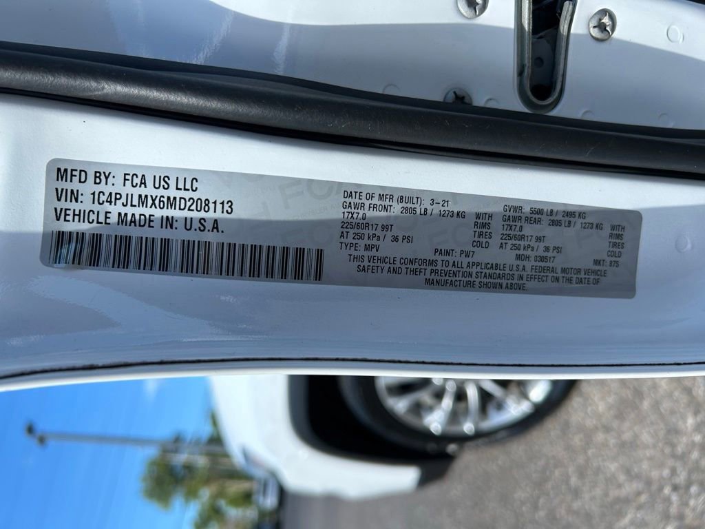 Used 2021 Jeep Cherokee Latitude Lux w/ Comfort/Convenience Group FWD image 55