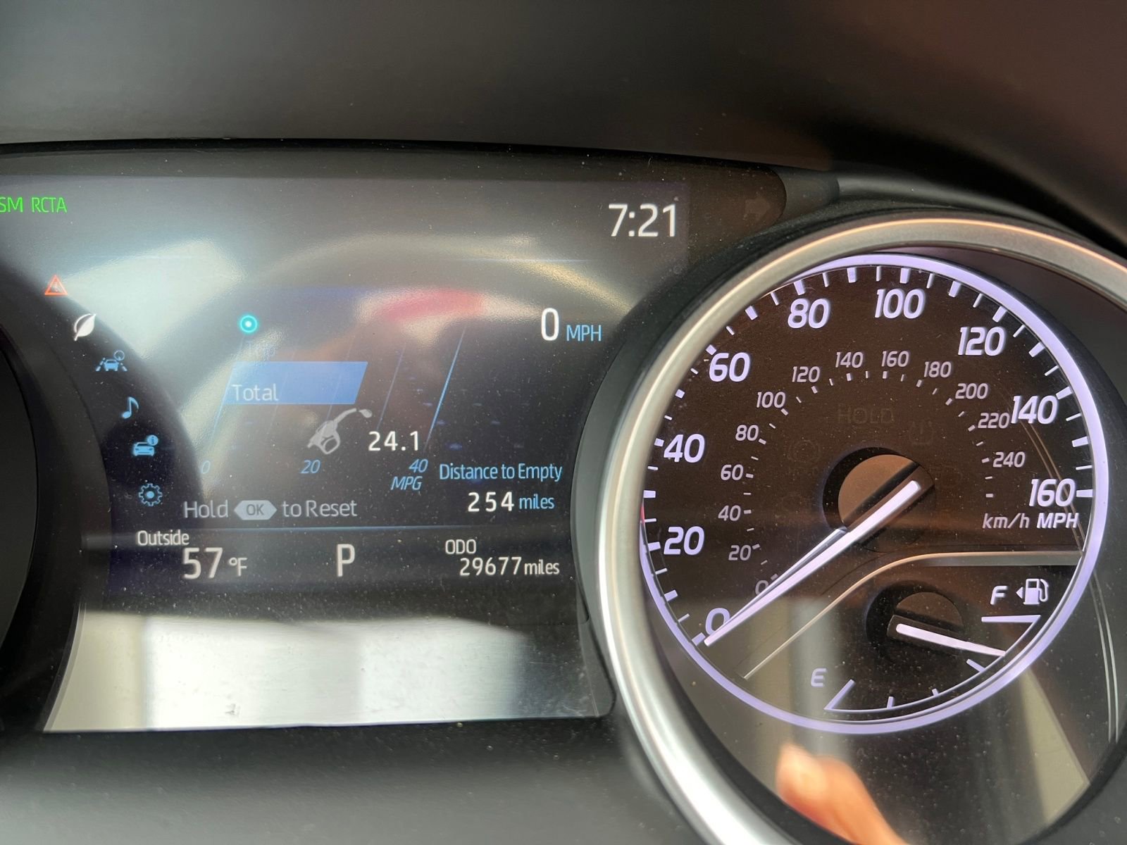 Used 2022 Toyota Camry XLE w/ Navigation Package image 21