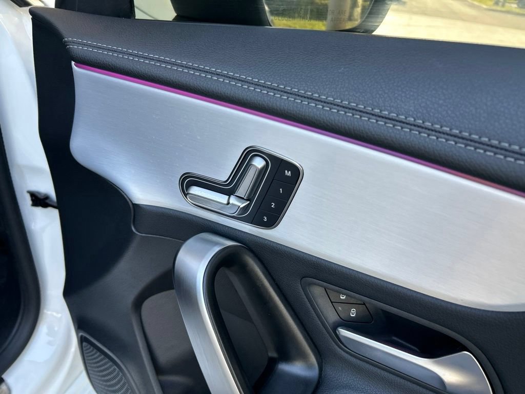 Used 2025 Mercedes-Benz CLA 250 image 28