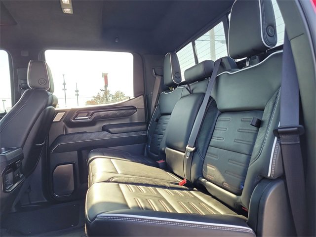 Used 2024 GMC Sierra 1500 AT4X image 12