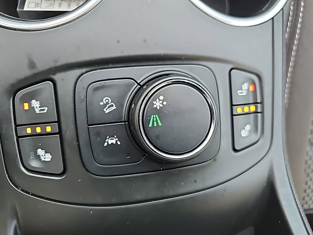 Used 2022 GMC Terrain SLE w/ Driver Convenience Package image 28