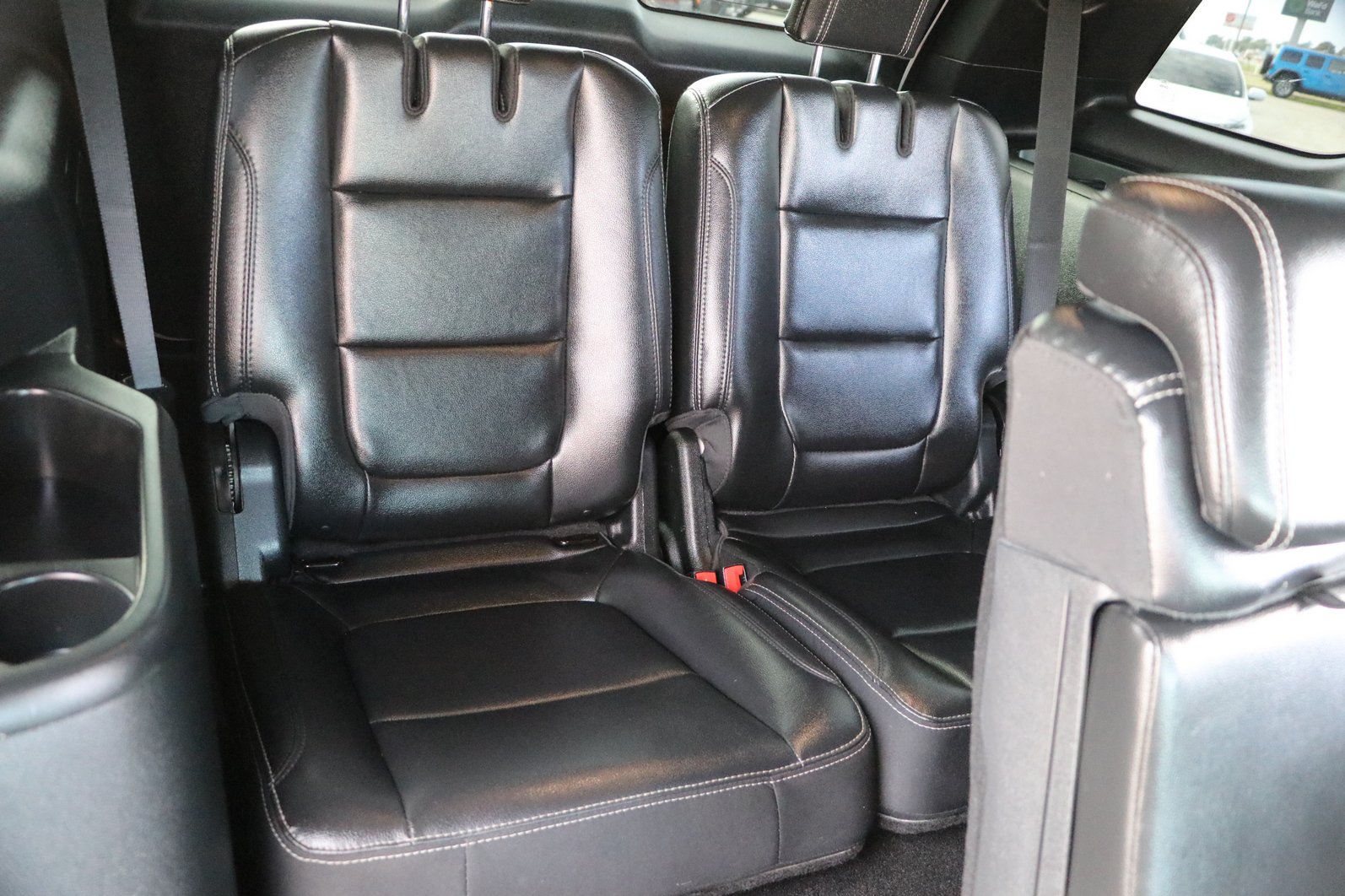 Used 2018 Ford Explorer Limited w/ Equipment Group 301A AWD/4WD image 33