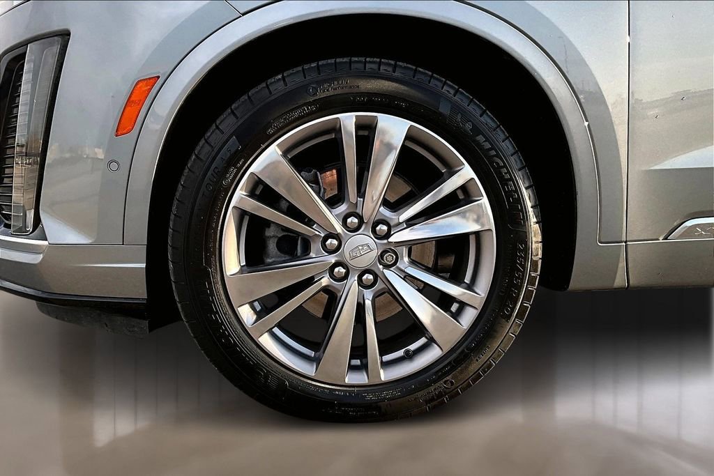 Certified 2024 Cadillac XT6 Premium Luxury w/ Technology Package image 8