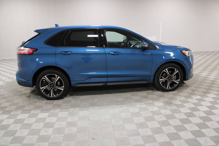 Used 2020 Ford Edge ST w/ Cold Weather Package image 8